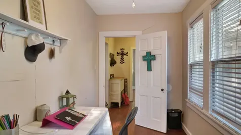 204 S Valley Street Cuero TX 77954
