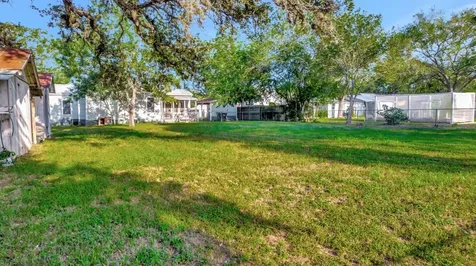 204 S Valley Street Cuero TX 77954