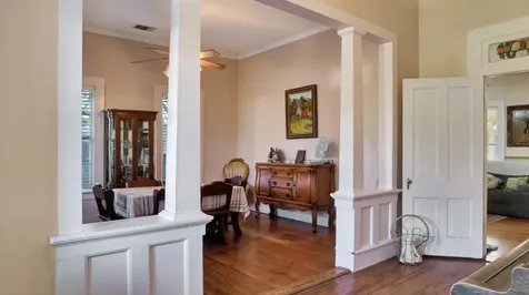 204 S Valley Street Cuero TX 77954
