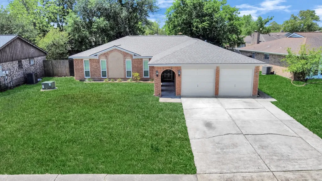 10707 Shannon Hills Drive Houston TX 77099