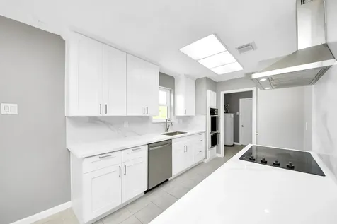 10707 Shannon Hills Drive Houston TX 77099