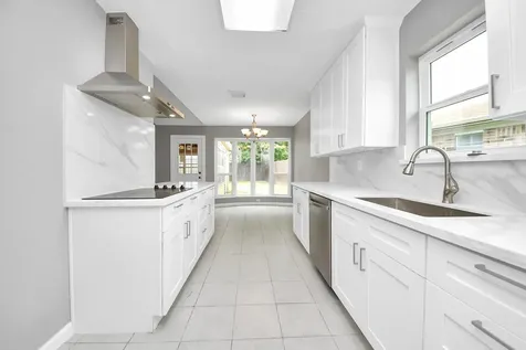 10707 Shannon Hills Drive Houston TX 77099
