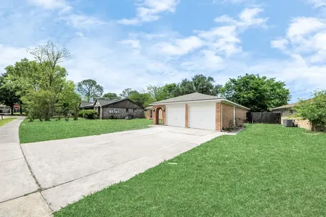 10707 Shannon Hills Drive Houston TX 77099