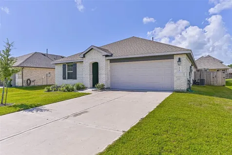 136 Little Spring Court Anahuac TX 77514