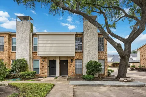 6201 Beverlyhill Street 30 Houston TX 77057