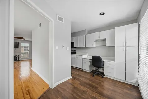 6201 Beverlyhill Street 30 Houston TX 77057