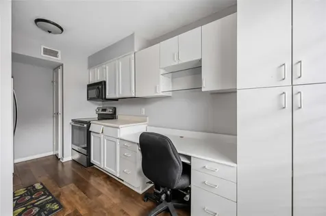 6201 Beverlyhill Street 30 Houston TX 77057