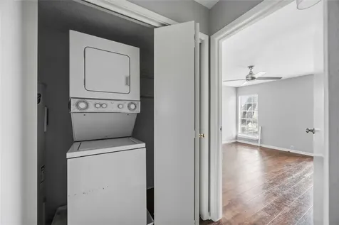6201 Beverlyhill Street 30 Houston TX 77057