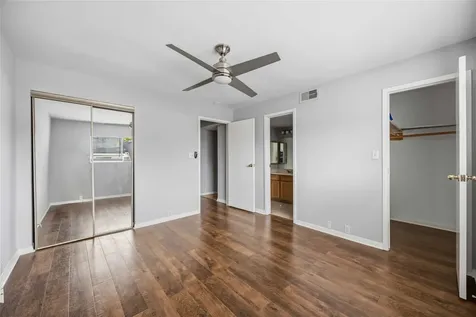 6201 Beverlyhill Street 30 Houston TX 77057