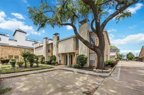 6201 Beverlyhill Street 30 Houston TX 77057
