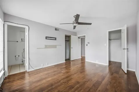 6201 Beverlyhill Street 30 Houston TX 77057