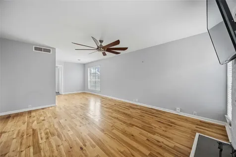 6201 Beverlyhill Street 30 Houston TX 77057