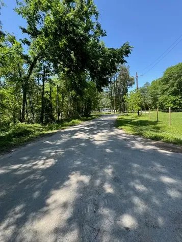 146 County Road 3475 Cleveland TX 77327
