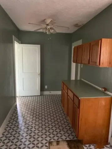 1004 Mccall Avenue Conroe TX 77301