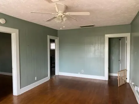1004 Mccall Avenue Conroe TX 77301