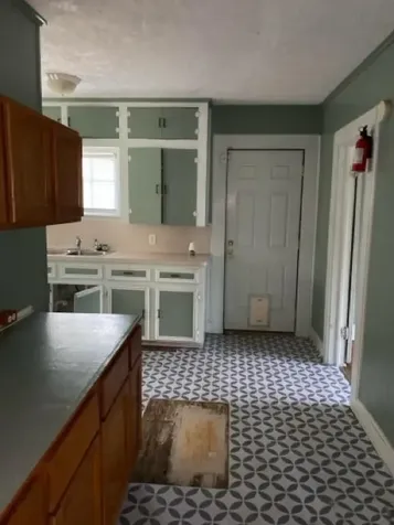 1004 Mccall Avenue Conroe TX 77301