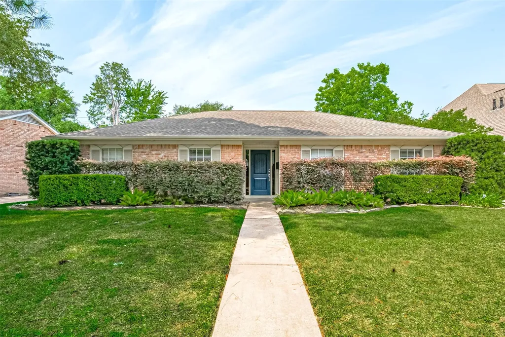 927 Carlingford Lane Houston TX 77079