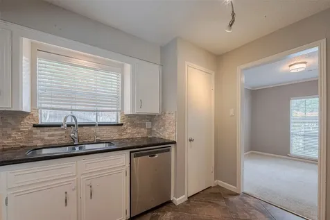 927 Carlingford Lane Houston TX 77079