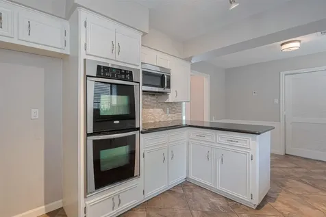 927 Carlingford Lane Houston TX 77079