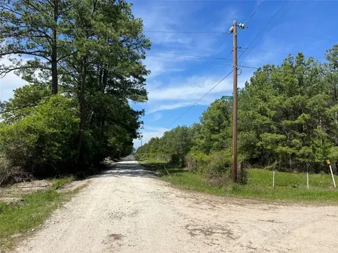 Tract 2 English Road Bedias TX 77831