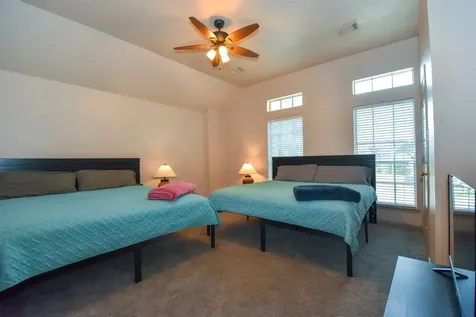 10102 White Oak Trail Lane Houston TX 77064