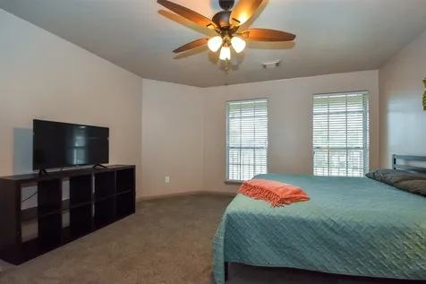 10102 White Oak Trail Lane Houston TX 77064