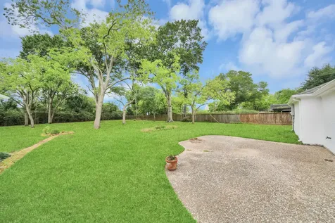 904 Victoria Drive Richmond TX 77469