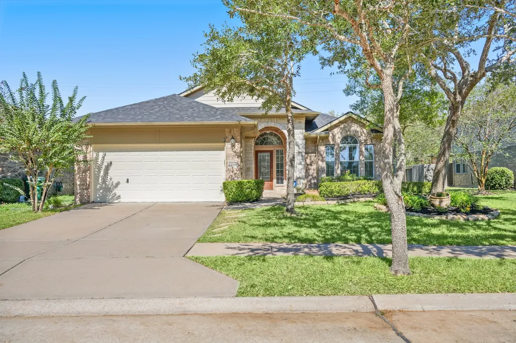 11223 English Rose Trail Missouri City TX 77459