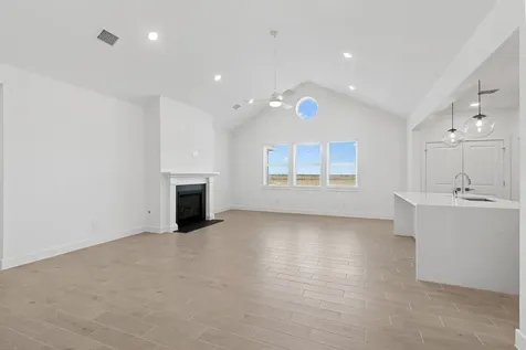 221 Dunovant Drive Sealy TX 77474