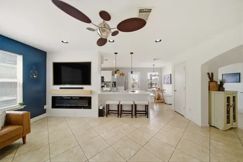 5722 Tiger Lilly Way Houston TX 77085