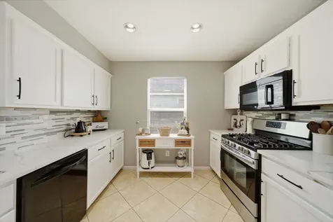 5722 Tiger Lilly Way Houston TX 77085