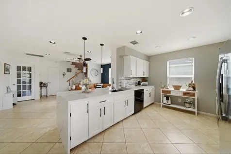 5722 Tiger Lilly Way Houston TX 77085
