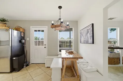 5722 Tiger Lilly Way Houston TX 77085
