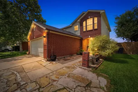 5722 Tiger Lilly Way Houston TX 77085