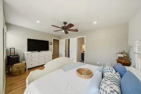 5722 Tiger Lilly Way Houston TX 77085