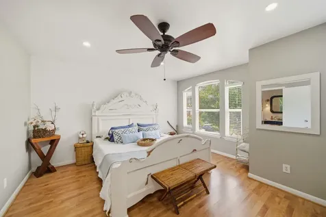 5722 Tiger Lilly Way Houston TX 77085
