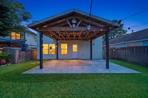 5722 Tiger Lilly Way Houston TX 77085