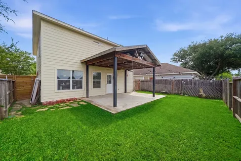 5722 Tiger Lilly Way Houston TX 77085