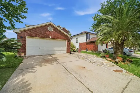 5722 Tiger Lilly Way Houston TX 77085