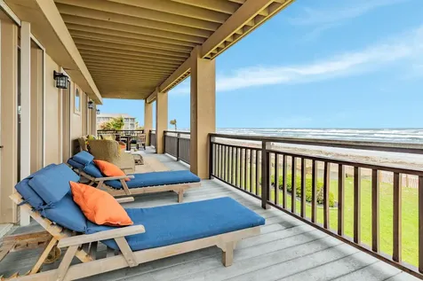 9 Blue Heron Drive Jamaica Beach TX 77554