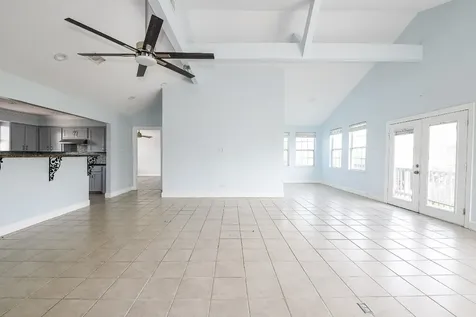 1615 Railroad Avenue San Leon TX 77539