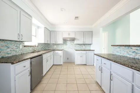 1615 Railroad Avenue San Leon TX 77539