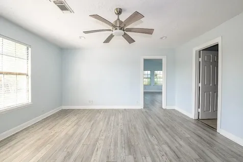 1615 Railroad Avenue San Leon TX 77539