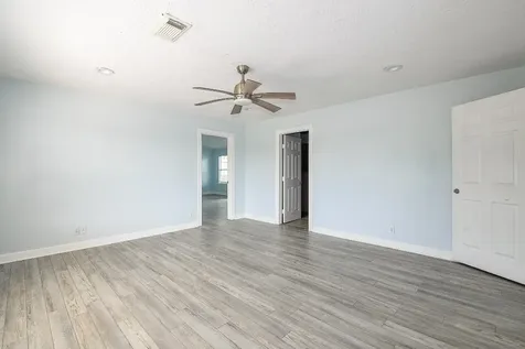 1615 Railroad Avenue San Leon TX 77539