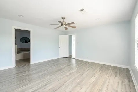1615 Railroad Avenue San Leon TX 77539