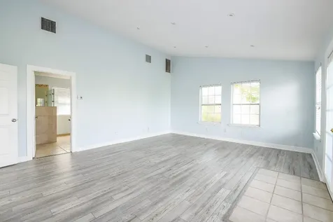 1615 Railroad Avenue San Leon TX 77539