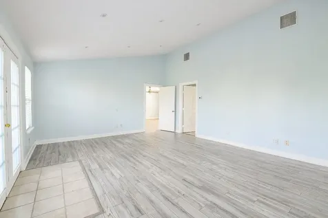 1615 Railroad Avenue San Leon TX 77539
