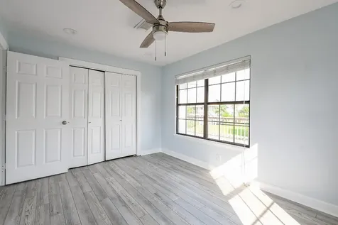 1615 Railroad Avenue San Leon TX 77539