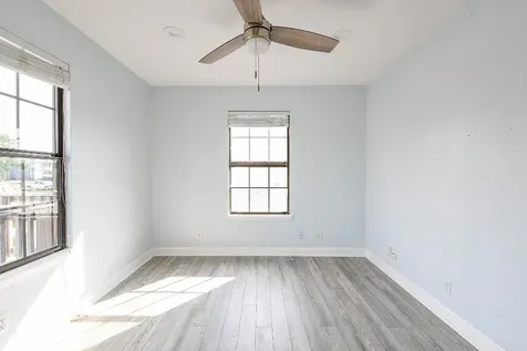 1615 Railroad Avenue San Leon TX 77539