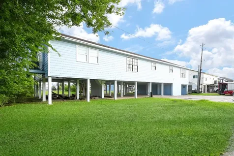 1615 Railroad Avenue San Leon TX 77539